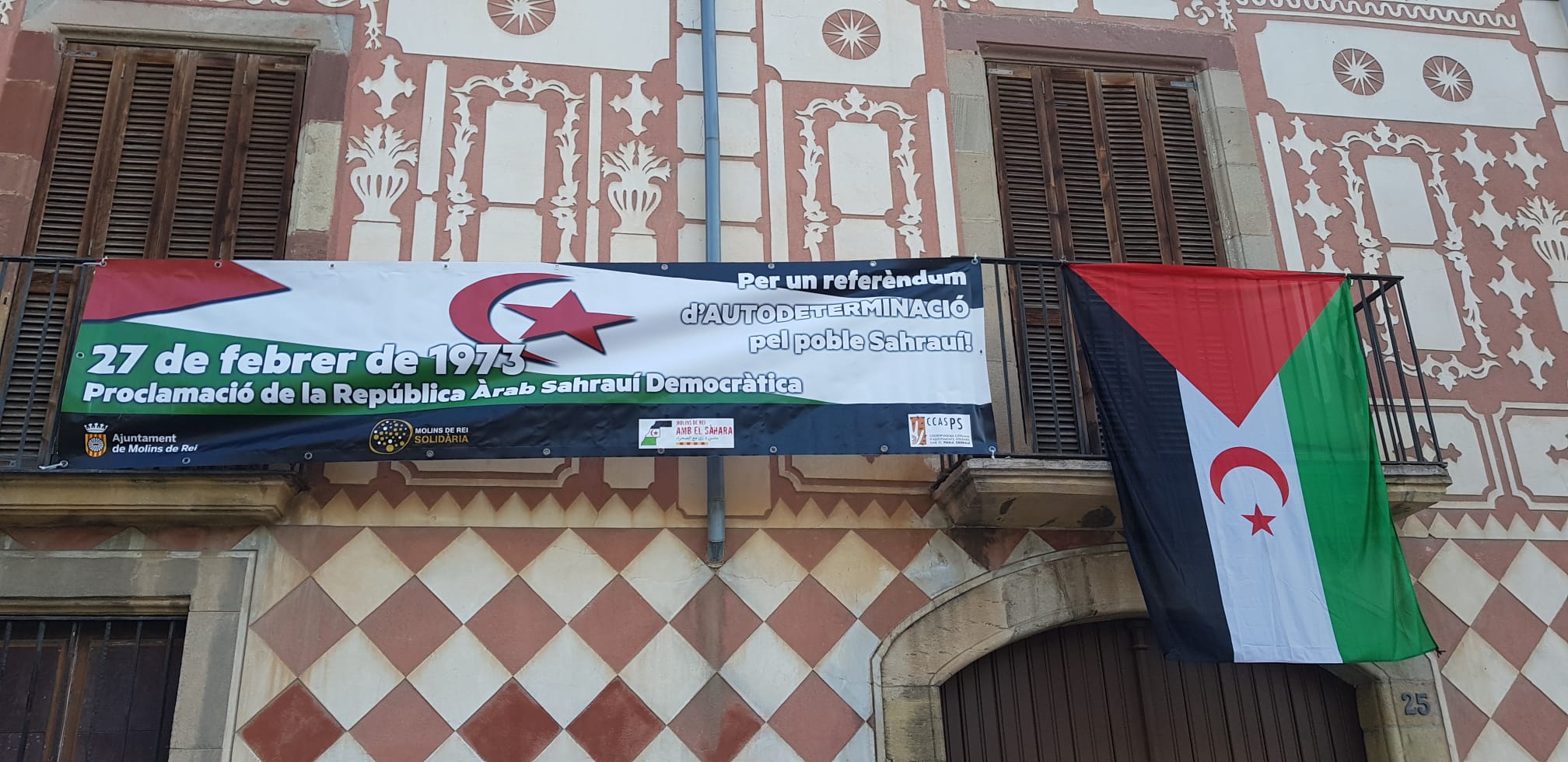 Bandera de la RASD a l'ajuntament de Castelldefels